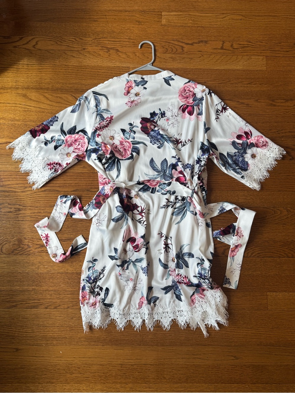 Floral Lace-Trim Satin Robe - Picture 3 of 3